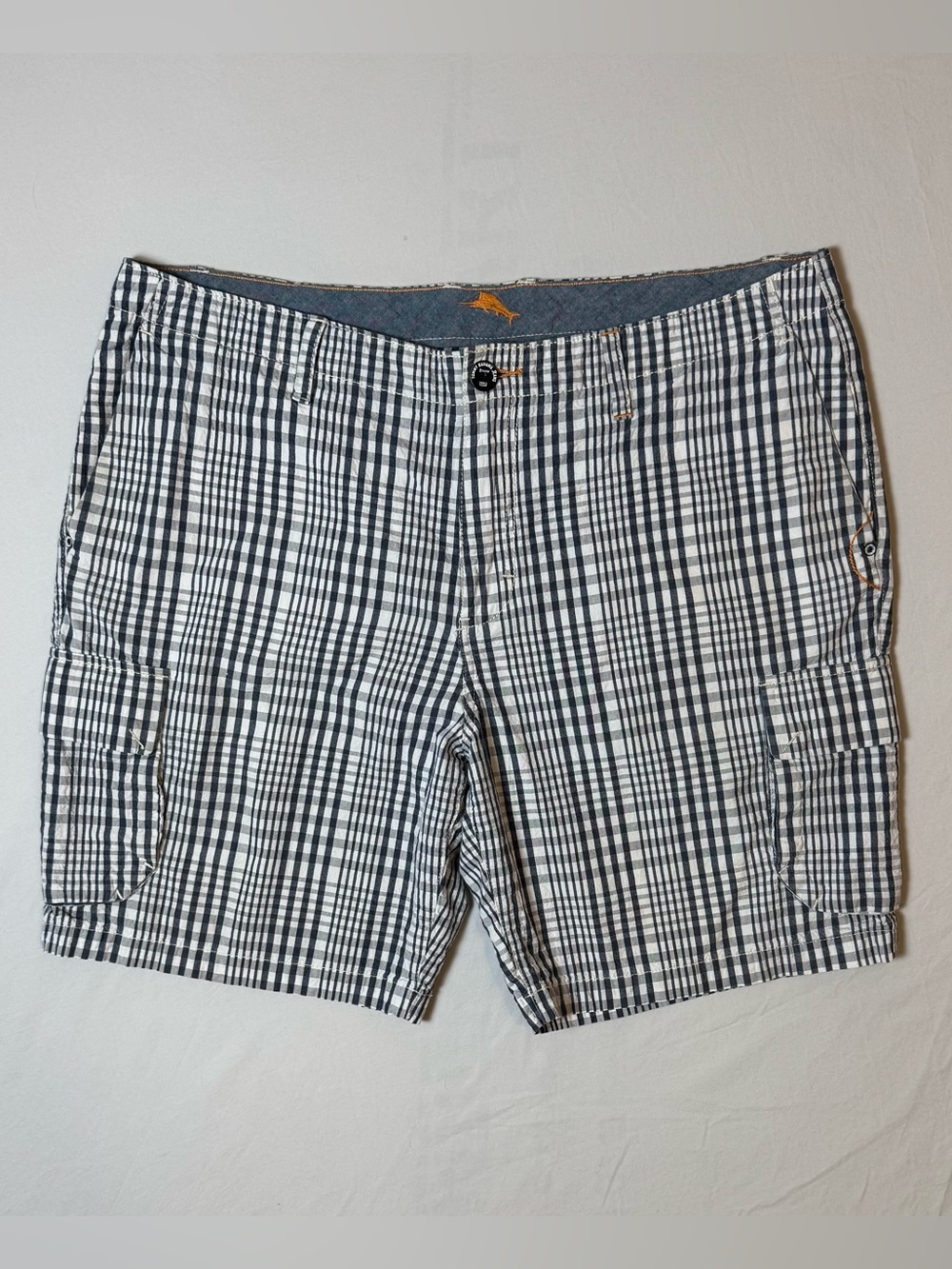 Tommy Bahama White & Navy Plaid Flat Front Cargo Shorts Size 38 Cotton Blend EUC